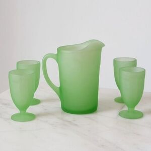 Tiara Green Frosted Pitcher And 4 Glasses